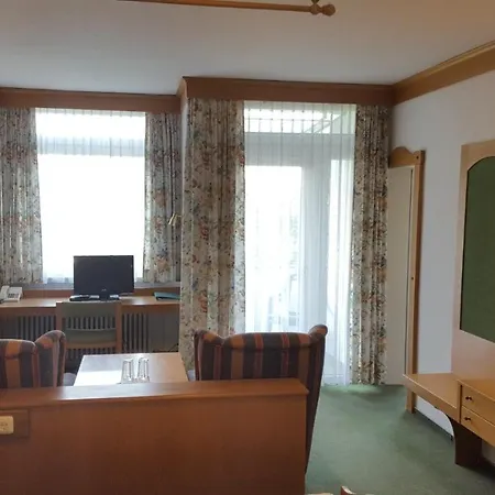 Apartmenthaus Salzburger Hof 巴特莱辛哈尔